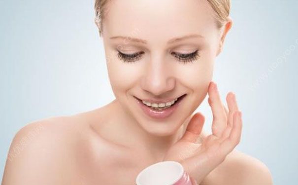 皮肤不光滑有小疙瘩怎么办？皮肤不光滑是什么原因？(2)