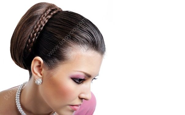 洗澡时随手扎个丸子头 丸子头一分钟搞定简单又好看(3)