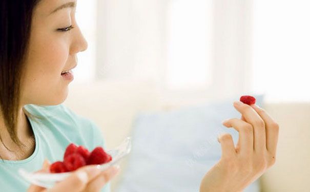 孕妇贫血吃什么补血最快？孕妇贫血对胎儿的影响(3)