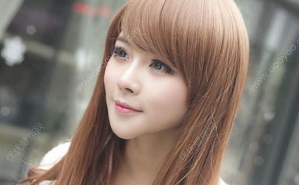 洗澡时随手扎个丸子头 丸子头一分钟搞定简单又好看(5)