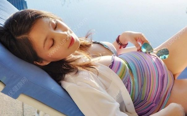 孕妇因无人让座堵地铁门 孕期要注意些什么？(4)