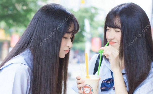 青春期女生乳房硬硬的正常吗？为什么青春期女孩胸部会发硬？(3)