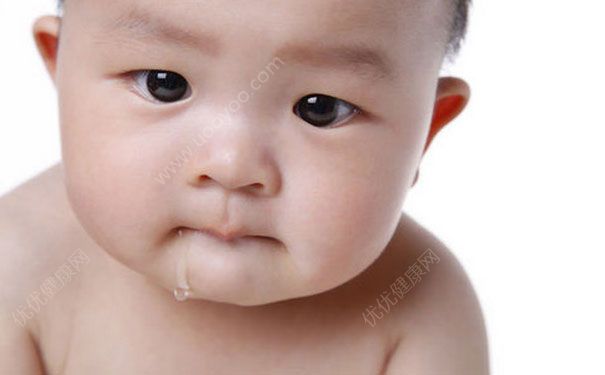 宝宝流口水是什么原因？宝宝流口水厉害怎么办？(5)