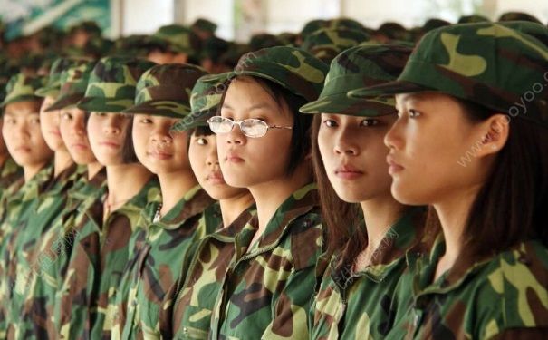 军训晚上睡不着觉怎么办？军训晚上睡不着怎么回事？(2)