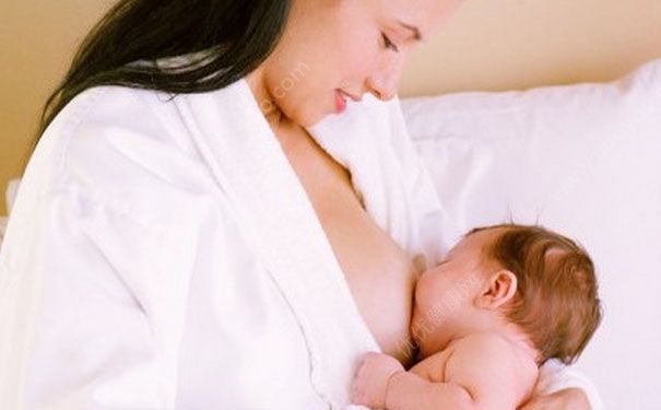 奶水过多怎么办？奶水多宝宝吃奶会呛到怎么办？(6)