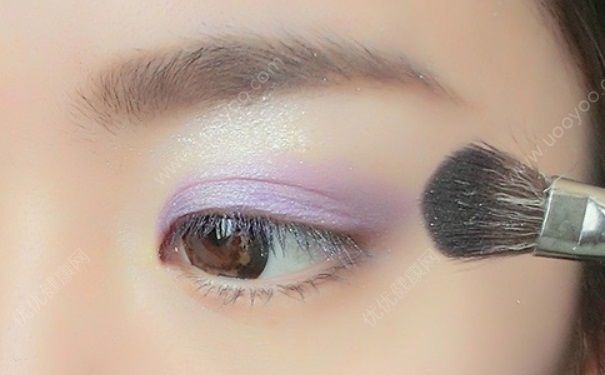 眼妆的画法步骤 眼妆怎么画最迷人漂亮？(8)