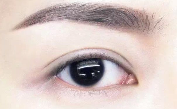 眼妆的画法步骤 眼妆怎么画最迷人漂亮？(3)