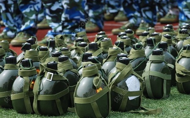 军训期间能敷面膜吗？军训期间如何护肤？(4)