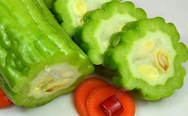 苦瓜汁可以敷脸吗？苦瓜汁可以敷脸吗？(3)