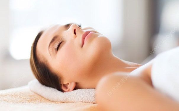 毛囊炎是什么原因引起的？毛囊炎如何治疗？(1)