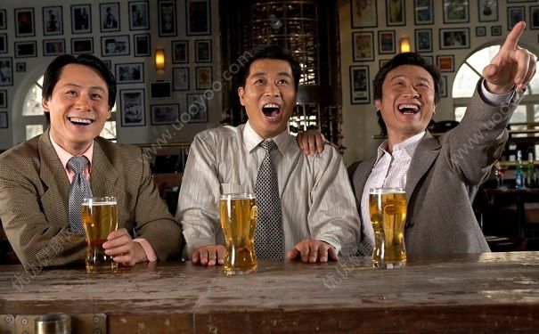 喝酒后胃难受怎么办？酒后如何养胃？(1)