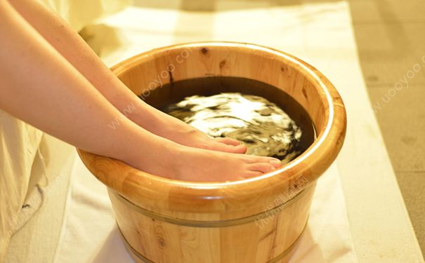泡脚能延缓衰老吗？怎么泡脚能延缓衰老？(1)