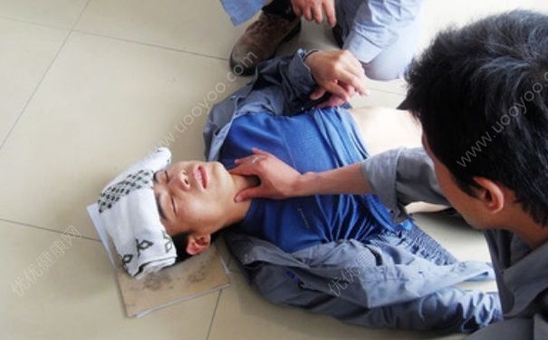 藿香正气水可以空腹喝吗？藿香正气水空腹能喝吗？(1)