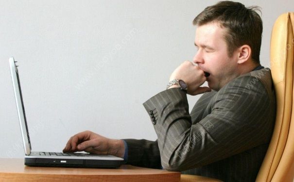 午饭后犯困是什么原因？为什么吃完中饭就困？[图]