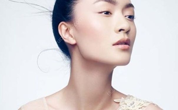 有颈纹怎么办？怎么消除颈纹？(1)