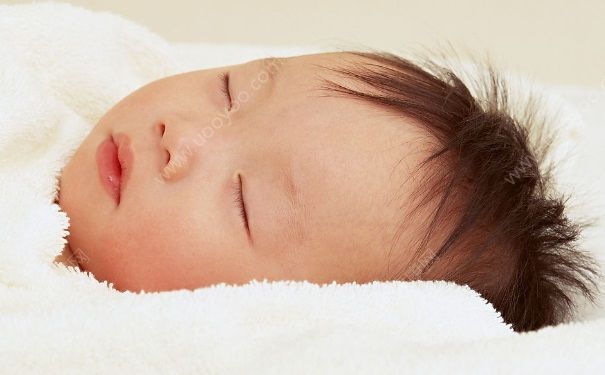 宝宝鼻子呛奶怎么办？宝宝鼻子呛奶怎么处理？(1)