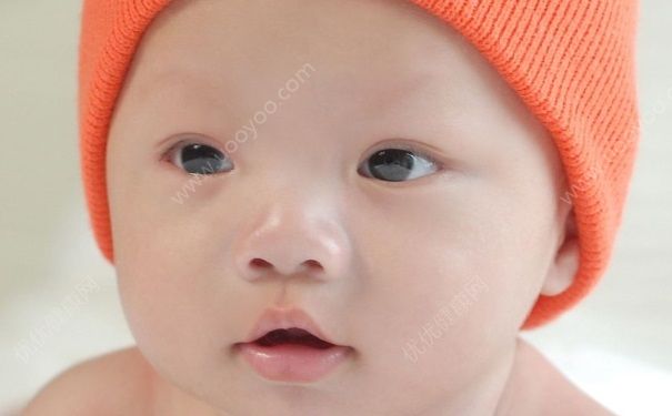 宝宝鼻子有鼻涕出不来怎么办？宝宝有鼻涕怎么弄出来？(1)