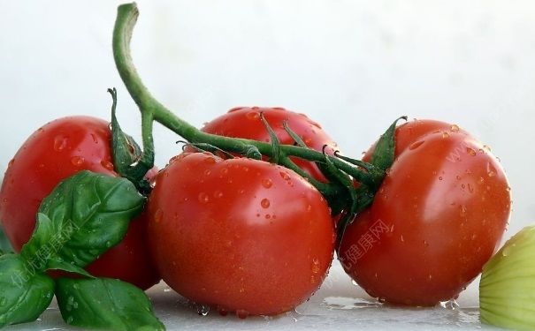 西红柿能去黑眼圈吗？去除黑眼圈的方法有哪些？(1)