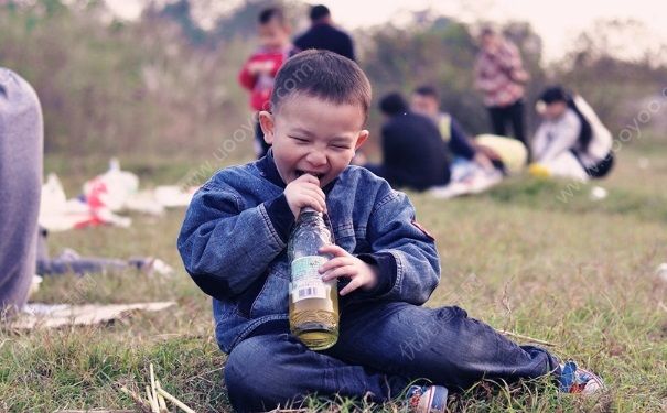 13岁能喝酒吗？13岁喝酒有什么危害？(2)
