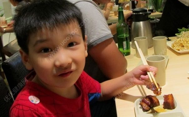 13岁能喝酒吗？13岁喝酒有什么危害？(3)