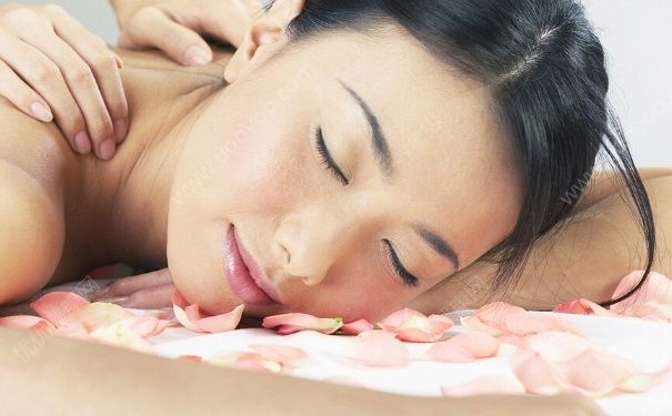 如何按摩去湿气？怎样按摩预防风湿骨病？(1)