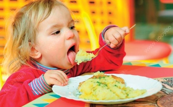 如何提高孩子的食欲？如何调节孩子就餐前情绪？(1)