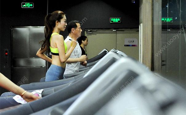 腰椎间盘突出怎么锻炼？腰椎间盘突出的锻炼方法(1)