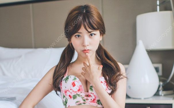 青春期女生阴唇一大一小正常吗？小阴唇大小不同是为什么？(1)