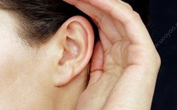 耳垂上长痘痘是怎么回事？耳垂上长痘痘是什么原因？(1)