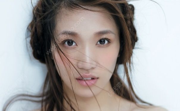 头顶头发稀吃什么好？头发稀少吃什么好？(1)