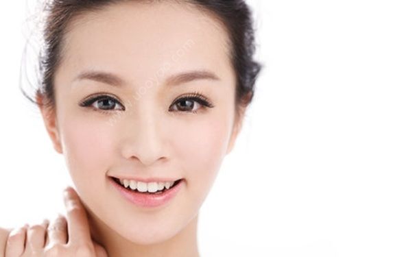 夏季怎么美白比较好？美白要注意什么？(1)