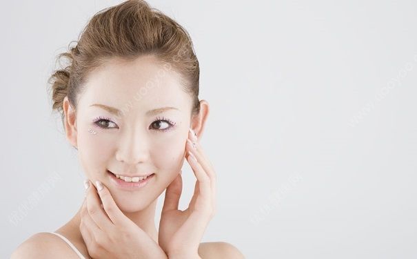 白醋祛斑的方法是怎样的？怎么用白醋洗脸祛斑？(1)