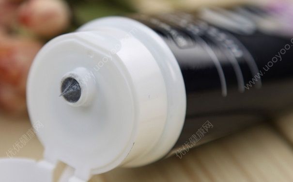 油性皮肤不用洗面奶可以吗？皮肤出油不用洗面奶会怎样？(1)