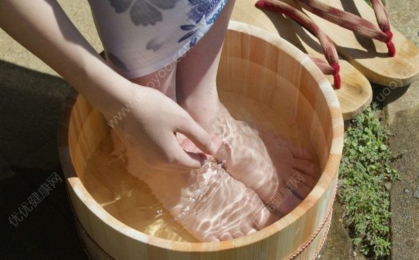 夏天能泡脚吗？夏天泡脚好吗？[图]