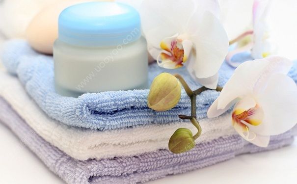 紧肤类化妆品怎么选择？化妆品的挑选要注意什么？(1)