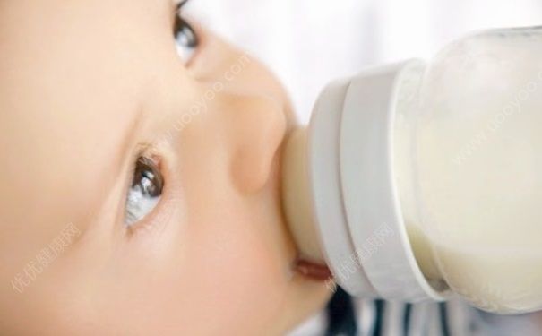 奶粉结块还能喝吗？结块的奶粉能不能吃？[图]