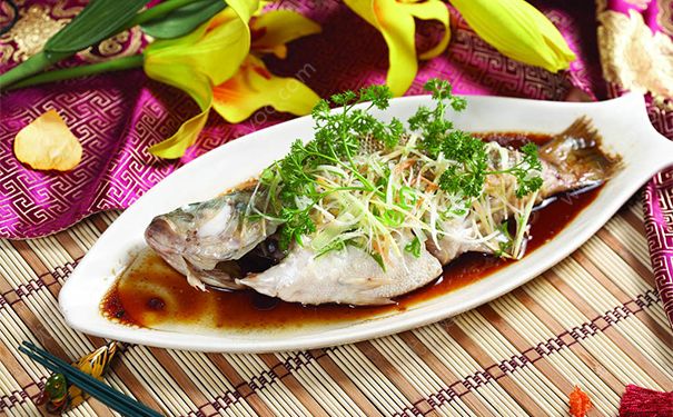 隆鼻后能吃鱼吗？隆鼻后可以吃鱼吗？[图]