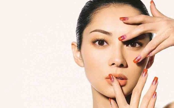 夏天为什么会长痘痘？夏季长痘的原因(1)