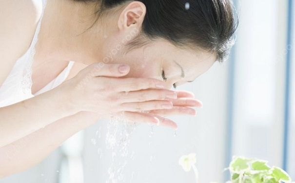 长粉刺要怎样快速消除？怎样预防长粉刺？(1)