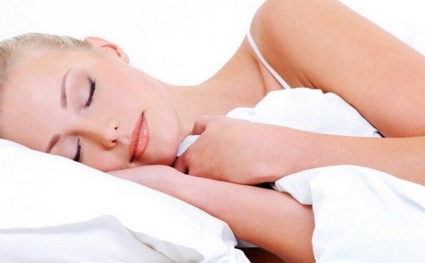 戴胸罩睡觉的危害有哪些？戴胸罩睡觉有什么坏处？[图]