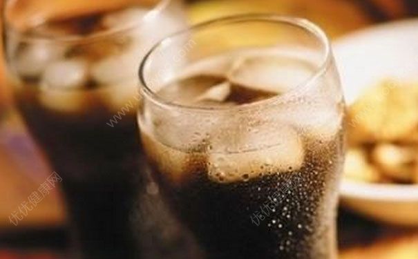来月经能喝碳酸饮料吗？经期能喝碳酸饮料吗？(1)
