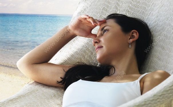 隔着玻璃晒太阳会晒黑吗？玻璃能阻挡紫外线吗？[图]