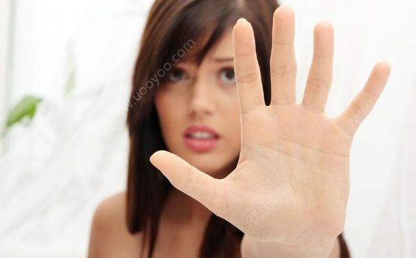 青少年手心出汗的原因是什么？青少年手心出汗怎么办？(4)