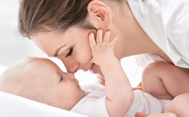 夏天宝宝要穿袜子吗？夏天宝宝睡觉要穿袜子吗？[图]