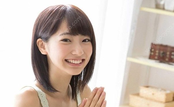 脖子有颈纹是什么原因？脖子有颈纹怎么消除？(1)