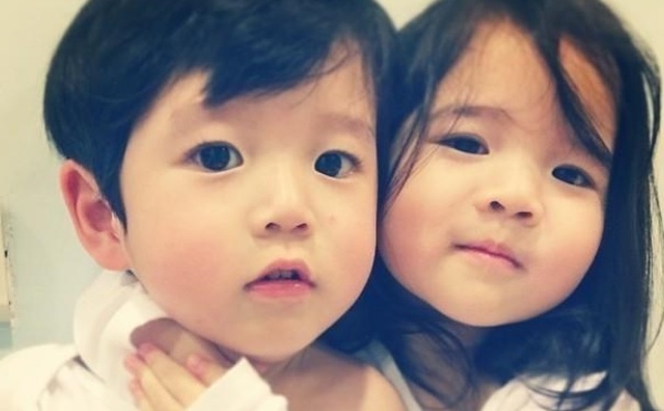 怀龙凤胎有什么特征？龙凤胎的征兆有哪些？[图]