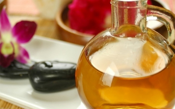 用什么洗头发发质变好？用什么洗头发会使发质变好？(1)