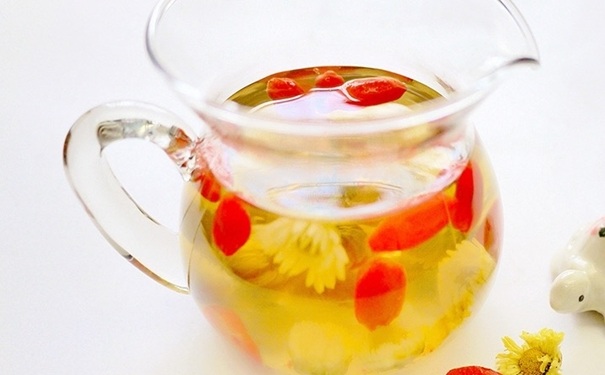 菊花能和枸杞一起泡茶喝吗？菊花和枸杞能一起泡吗？[图]