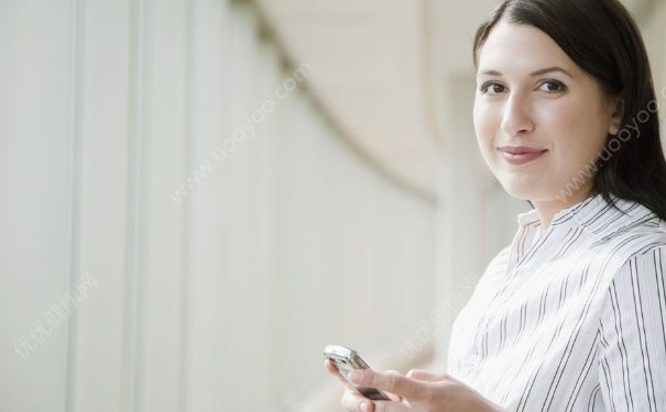 孕妇玩手机对胎儿有影响吗？孕妇玩手机对胎儿有没有影响？(1)