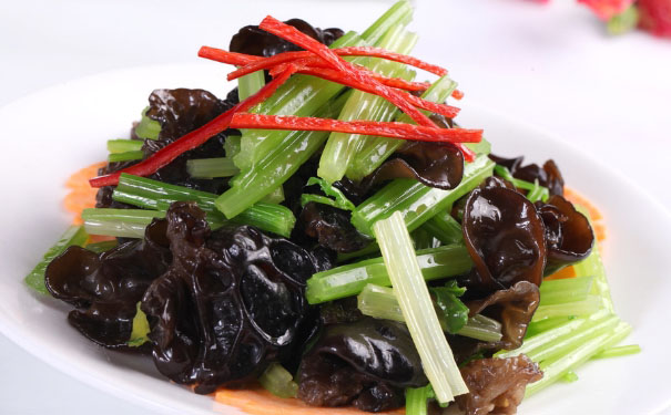 木耳芹菜可以一起吃吗？木耳和芹菜能一起炒吗？[图]